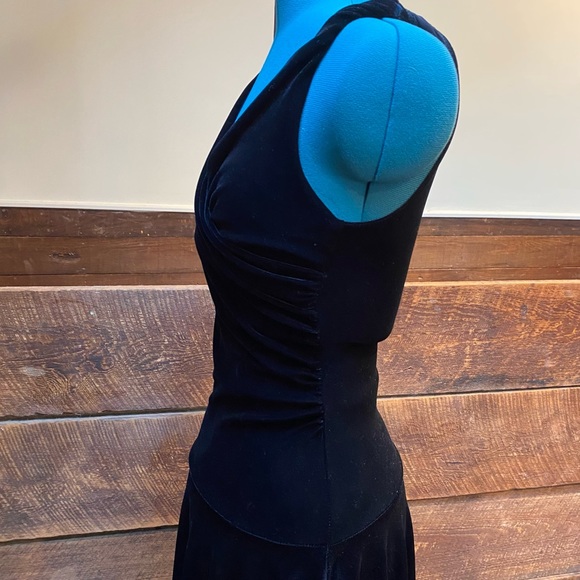 Vintage Velvet Drop Waisted Cocktail Dress w Rockabilly 50’s Bombshell Goth Vibe - Picture 11 of 12